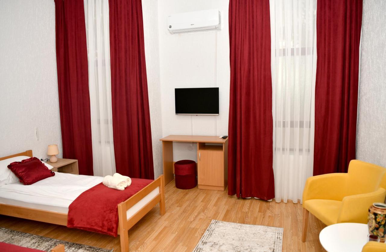 Zlatna Obala Hotel Bečej Екстериор снимка